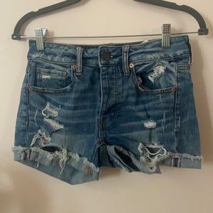 DISTRESSED DENIM SHORTS - AMERICAN EAGLE